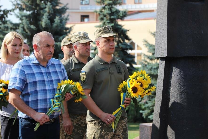 В Ужгороді вшанували пам'ять захисників, які загинули в боротьбі за Україну