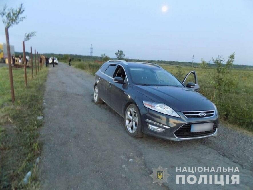 На Хустщині п’яний водій скоїв наїзд на пішохода на польовій дорозі