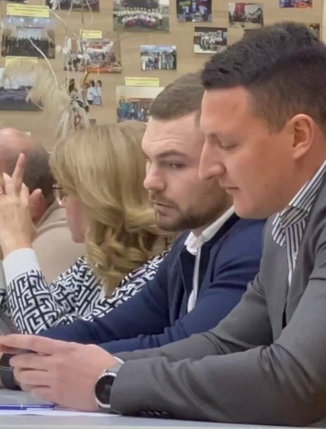 Секретар Холмківської ТГ та представник «ЄC» не захотіли знімати з керівної посади висуванця ОПЗЖ