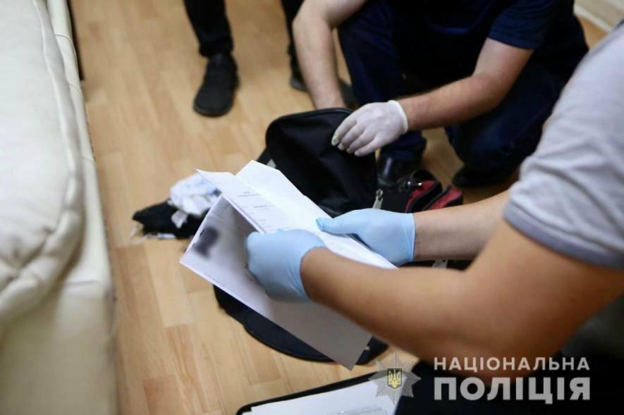 На Закарпатті іноземця підозрюють у розбещенні неповнолітньої дівчинки