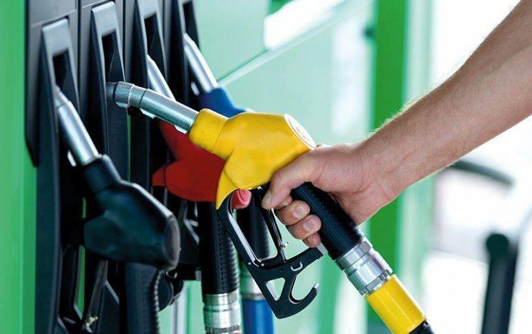 У липні на українських АЗС скасують обмеження на продаж пального