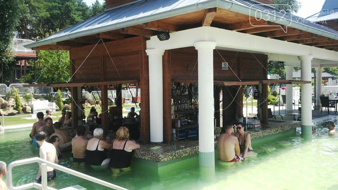 Як ужгородці відпочивають в аквапарку Ніредьгази за 340 гри..., фото-7 Як ужгородці відпочивають в аквапарку Ніредьгази за 340 гривень: фото і відео, фото-7