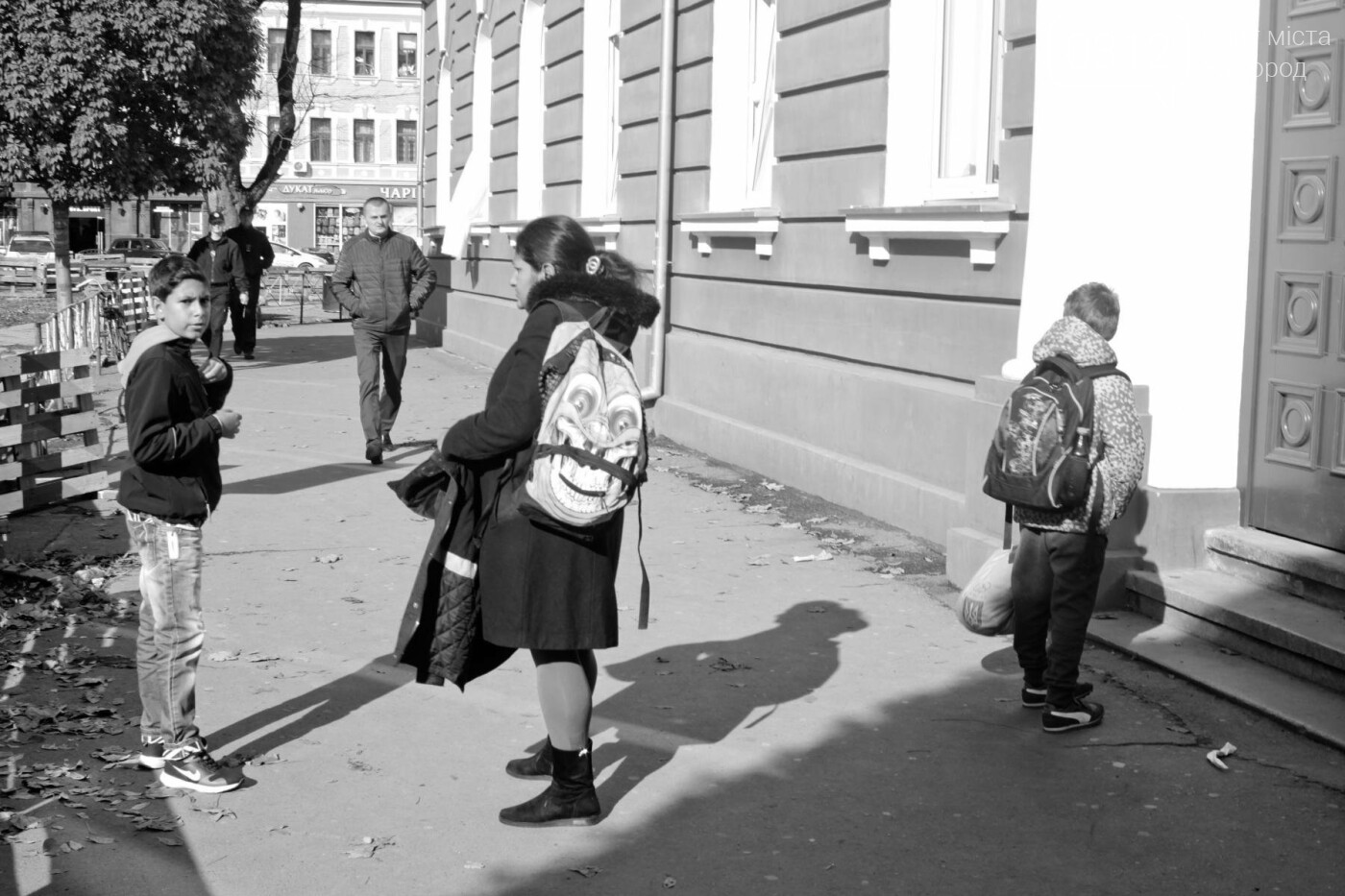 Евакуація в ужгородській ЗОШ №9 через витік газоподібної ре..., фото-3 Евакуація в ужгородській ЗОШ №9 через витік газоподібної речовини: усі подробиці (ФОТОРЕПОРТАЖ), фото-3
