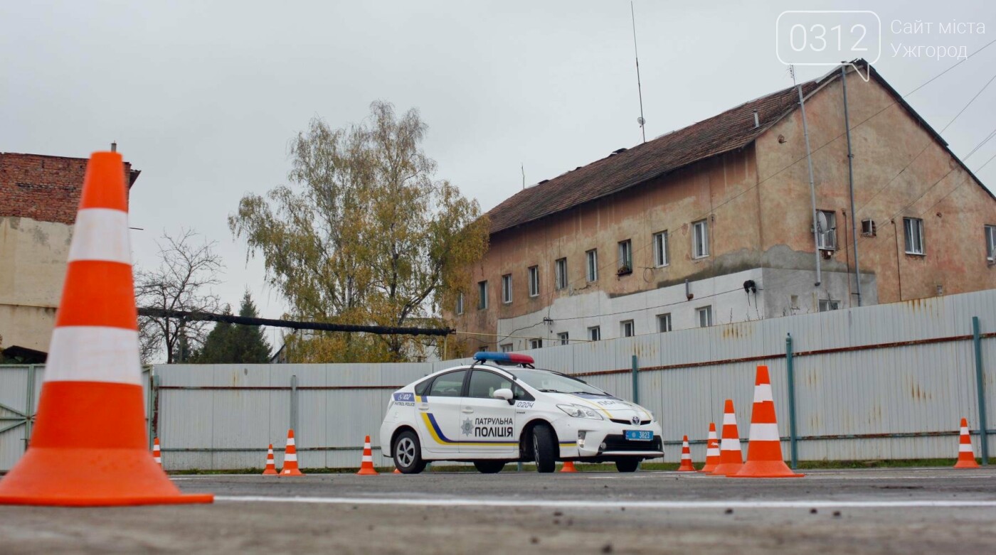 "Поліцейський автослалом": в Ужгороді патрульні змагались..., фото-13 "Поліцейський автослалом": в Ужгороді патрульні змагались у керуванні авто з перешкодами (ФОТОРЕПОРТАЖ), фото-13