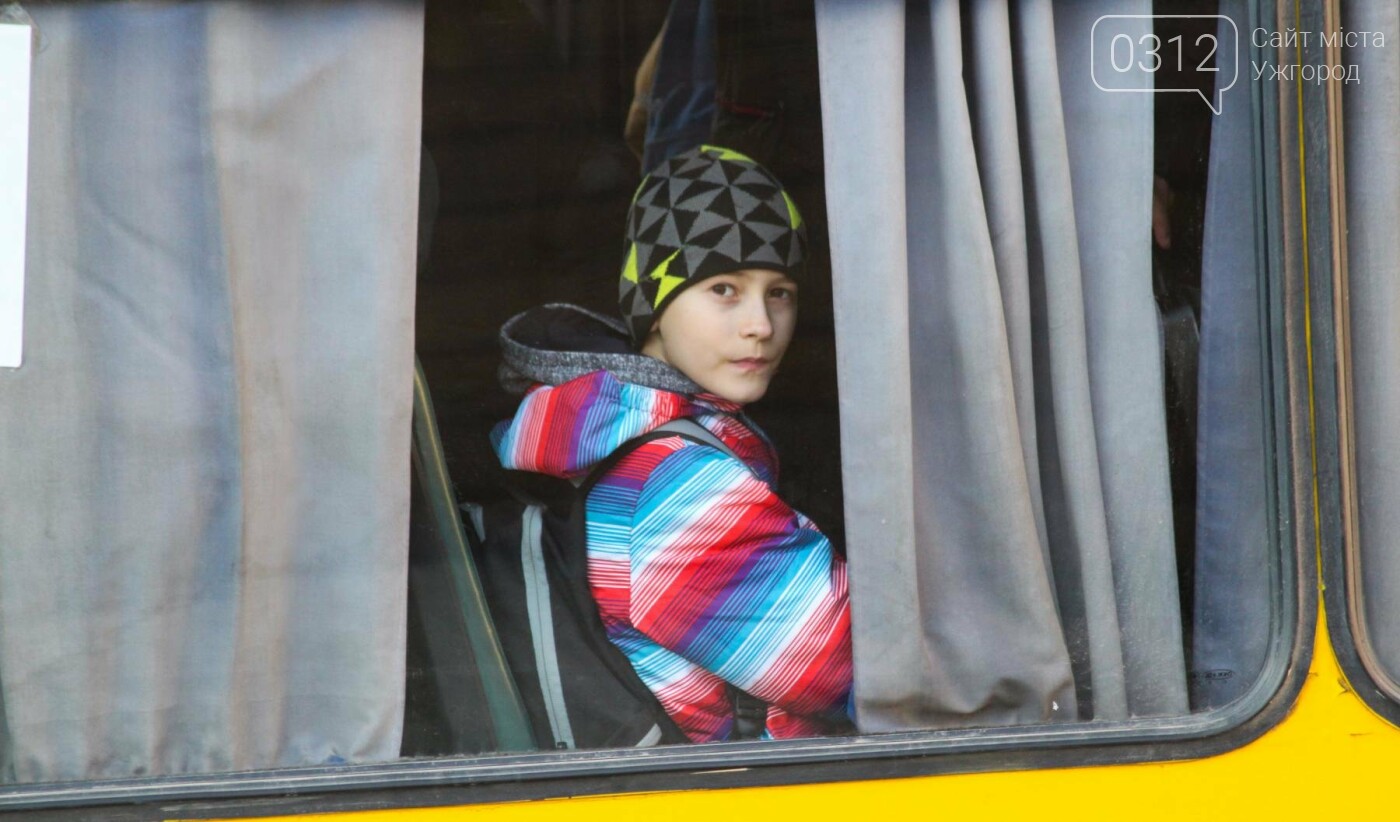Проблема №15/22: в Ужгороді пасажири півтори години чекають..., фото-6 Проблема №15/22: в Ужгороді пасажири півтори години чекають на «маршрутку», а потім скидаються на таксі (РЕПОРТАЖ), фото-6