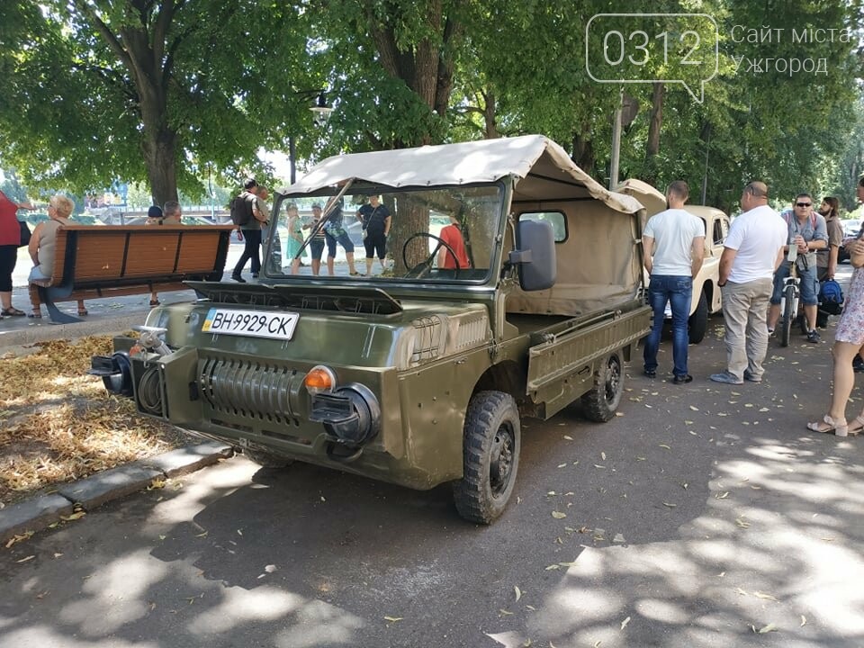 «Земплінське ралі автоветеранів» зібрало в Ужгороді близьк..., фото-19 «Земплінське ралі автоветеранів» зібрало в Ужгороді близько 100 ретро автомобілів (ФОТО), фото-19