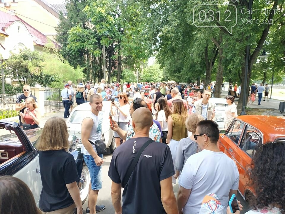 «Земплінське ралі автоветеранів» зібрало в Ужгороді близьк..., фото-21 «Земплінське ралі автоветеранів» зібрало в Ужгороді близько 100 ретро автомобілів (ФОТО), фото-21