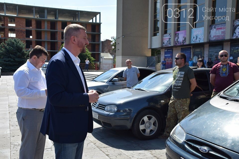 Мін'юст передав військовим чотири конфісковані автівки, з н..., фото-7 Мін'юст передав військовим чотири конфісковані автівки, з них три – благодійним фондам Закарпаття (ФОТОРЕПОРТАЖ), фото-7