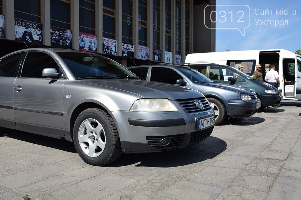 Мін'юст передав військовим чотири конфісковані автівки, з н..., фото-3 Мін'юст передав військовим чотири конфісковані автівки, з них три – благодійним фондам Закарпаття (ФОТОРЕПОРТАЖ), фото-3