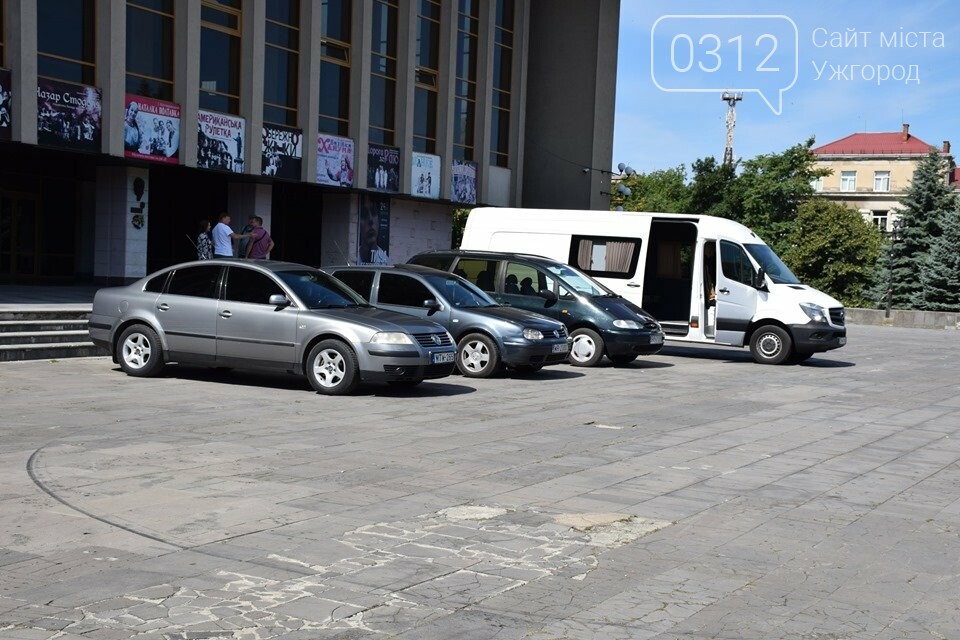 Мін'юст передав військовим чотири конфісковані автівки, з..., фото-11 Мін'юст передав військовим чотири конфісковані автівки, з них три – благодійним фондам Закарпаття (ФОТОРЕПОРТАЖ), фото-11