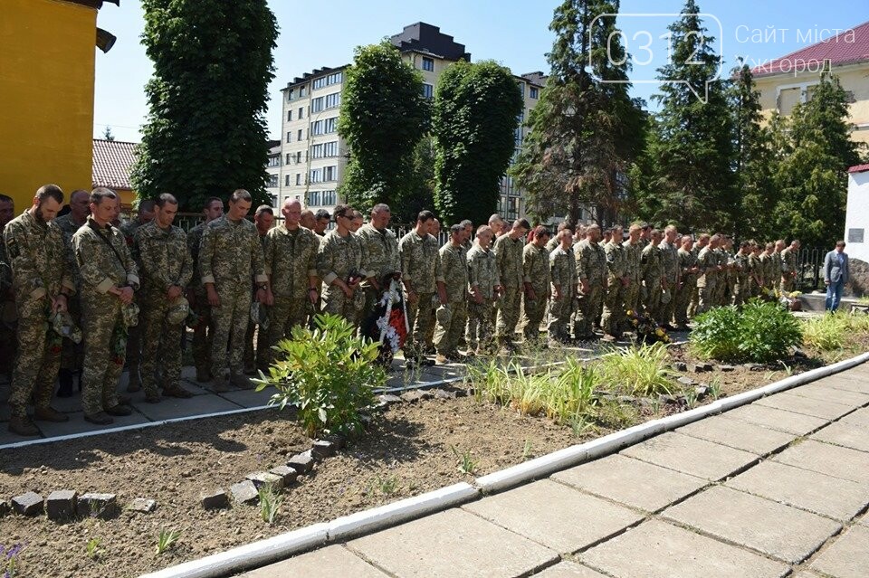 Меморіал загиблим воїнам-захисникам України відкрили в Ужго..., фото-3 Меморіал загиблим воїнам-захисникам України відкрили в Ужгороді (ФОТОРЕПОРТАЖ), фото-3