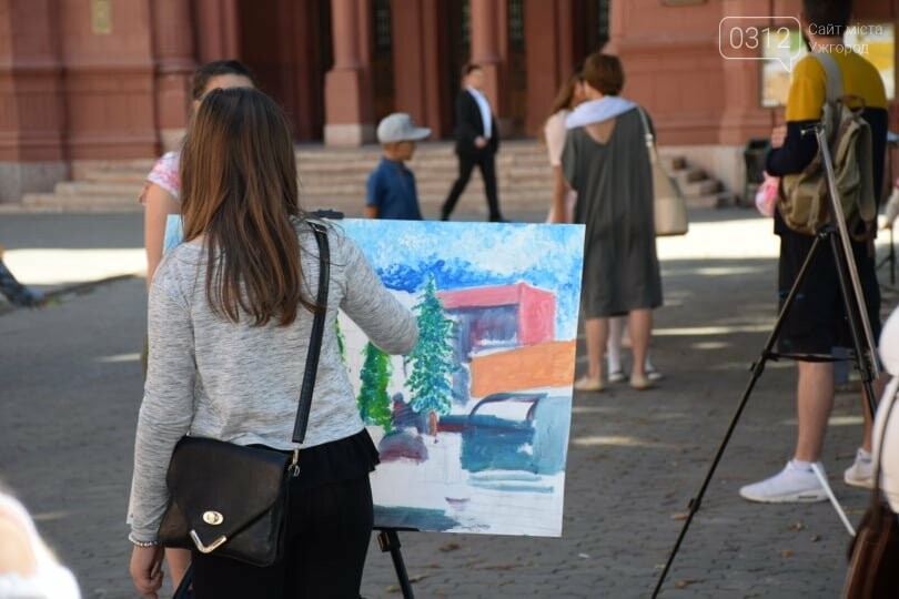 Панораму мальовничого Ужгорода створювали юні художники об..., фото-10 Панораму мальовничого Ужгорода створювали юні художники обласного центру (ФОТОРЕПОРТАЖ) , фото-10