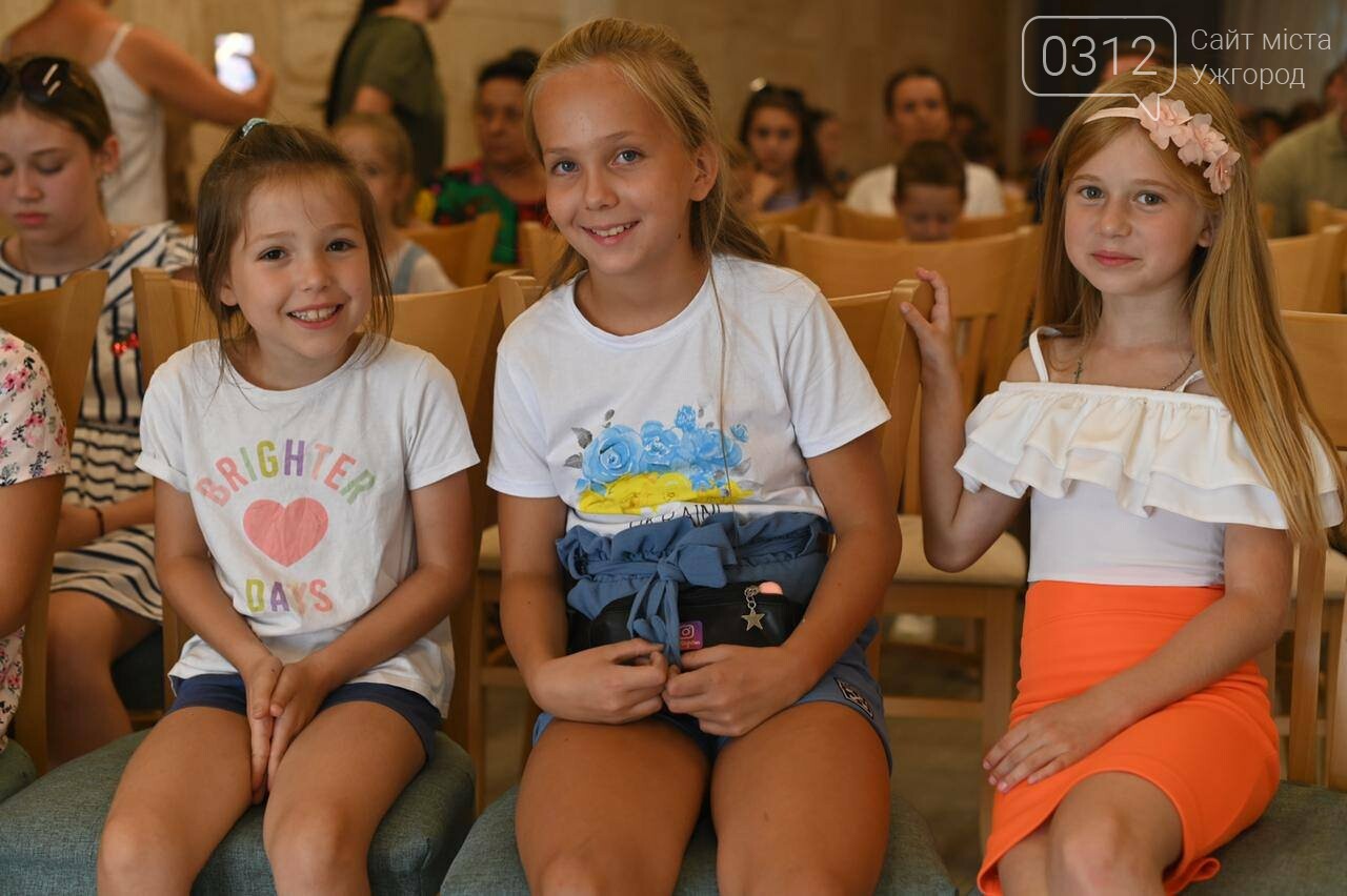 У Рокосові відбувся дитячий мистецький пленер на підтримку ЗСУ (фото)