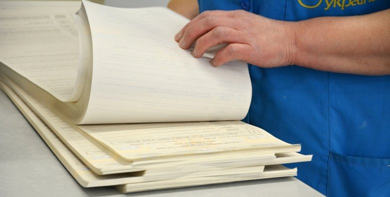 Через зняття кандидатів-двійників з виборів до Верховної Ради, бюлетені для 68 округу довелось передруковувати