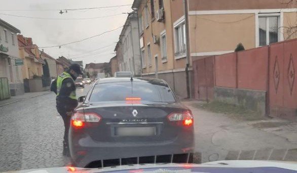  За тиждень на Закарпатті виписали штрафи 60 таксистам за порушення ПДР