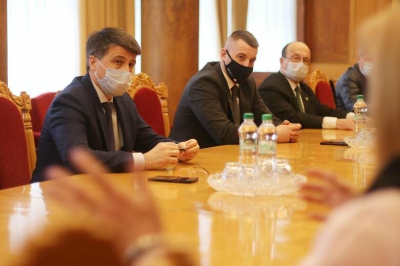 Керівництво Закарпатської  ОДА зустрілося з підприємцями. Що вирішили 