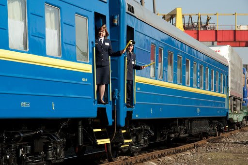 “Укрзалізниця” відновлює пасажирське сполучення Львів-Ужгород