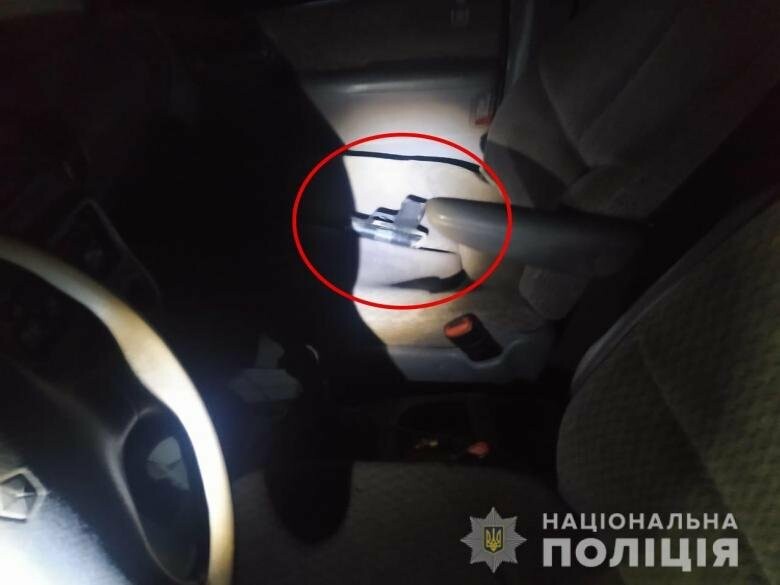 24-річний закарпатець возив з собою пістолет без документів