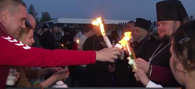 Як на Закарпаття привезли Благодатний вогонь