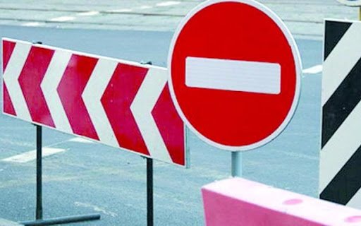 На одній з вулиць Ужгорода обмежений рух транспорту
