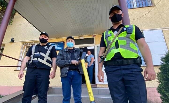 Викрадений в Ужгороді електросамокат виявили на Великоберезнянщині