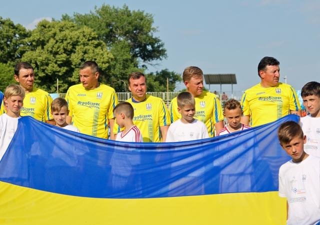 Найяскравіші моменти матчу збірних ветеранів України та Уг..., фото-27 Найяскравіші моменти матчу збірних ветеранів України та Угорщини в Ужгороді: фоторепортаж, фото-27