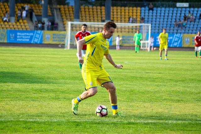 Найяскравіші моменти матчу збірних ветеранів України та Уг..., фото-33 Найяскравіші моменти матчу збірних ветеранів України та Угорщини в Ужгороді: фоторепортаж, фото-33