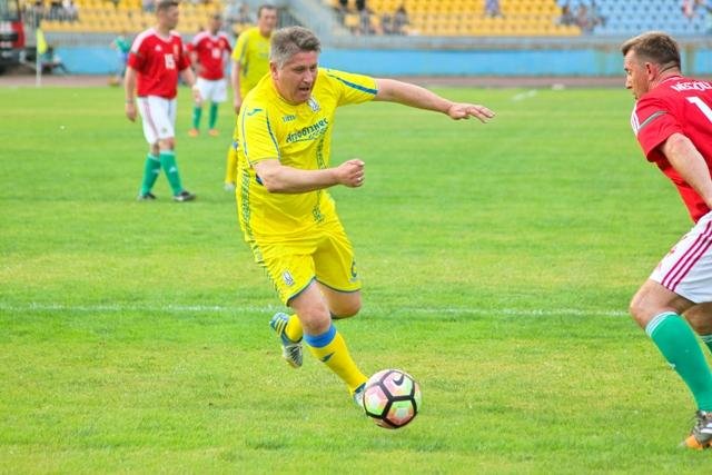 Найяскравіші моменти матчу збірних ветеранів України та Уг..., фото-34 Найяскравіші моменти матчу збірних ветеранів України та Угорщини в Ужгороді: фоторепортаж, фото-34