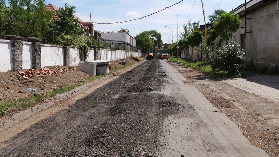 Вже не самотня: в Ужгороді на Шумній капітально ремонтують..., фото-4 Вже не самотня: в Ужгороді на Шумній капітально ремонтують (ФОТО), фото-4
