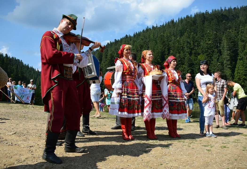 "ТІК" і тисячі туристів з України та Європи: на Закарпатті..., фото-5 "ТІК" і тисячі туристів з України та Європи: на Закарпатті відгримів фест "На Синевир трембіти кличуть" (ФОТОРЕПОРТАЖ), фото-5
