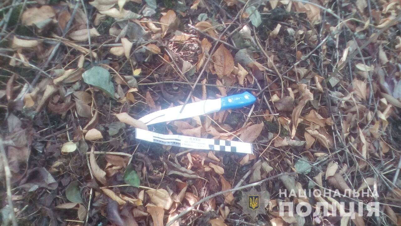 Кривава різанина у ресторані Перечина: потерпілого мешканця..., фото-2 Кривава різанина у ресторані Перечина: потерпілого мешканця Запоріжжя забрала "швидка" (ФОТО), фото-2