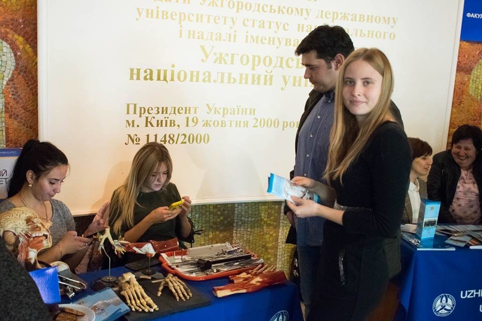600 майбутніх випускників шкіл завітали на День відкритих д..., фото-9 600 майбутніх випускників шкіл завітали на День відкритих дверей до УжНУ (ФОТО), фото-9
