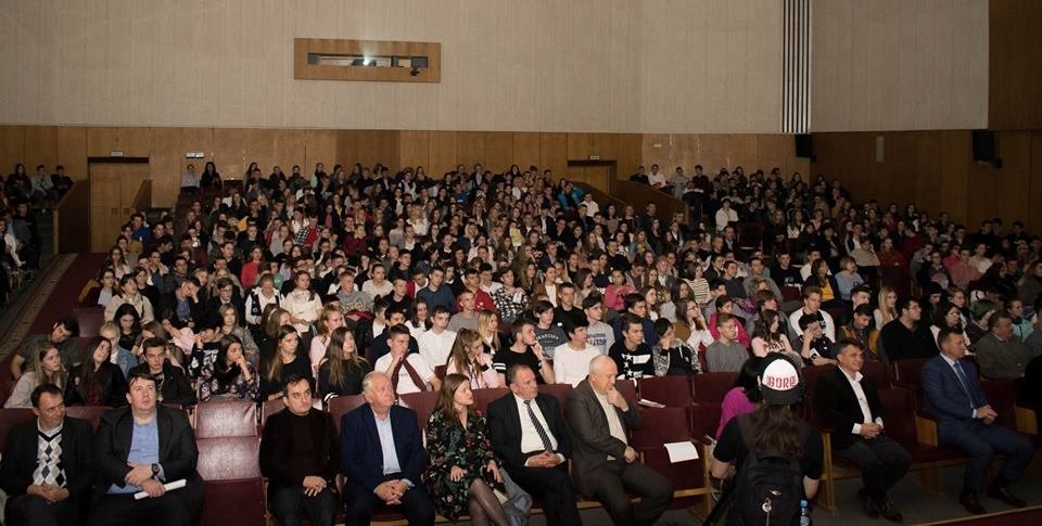 600 майбутніх випускників шкіл завітали на День відкритих д..., фото-1 600 майбутніх випускників шкіл завітали на День відкритих дверей до УжНУ (ФОТО), фото-1