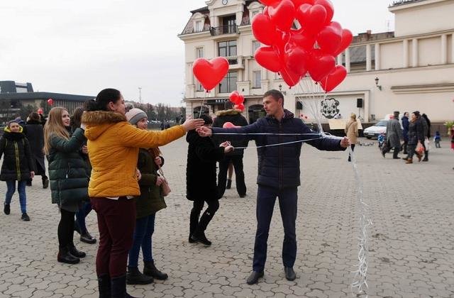 Журналісти зібрали 7 найцікавіших ідей подарунків до Дня за..., фото-6 Журналісти зібрали 7 найцікавіших ідей подарунків до Дня закоханих, які можна придбати в Ужгороді (ФОТО), фото-6