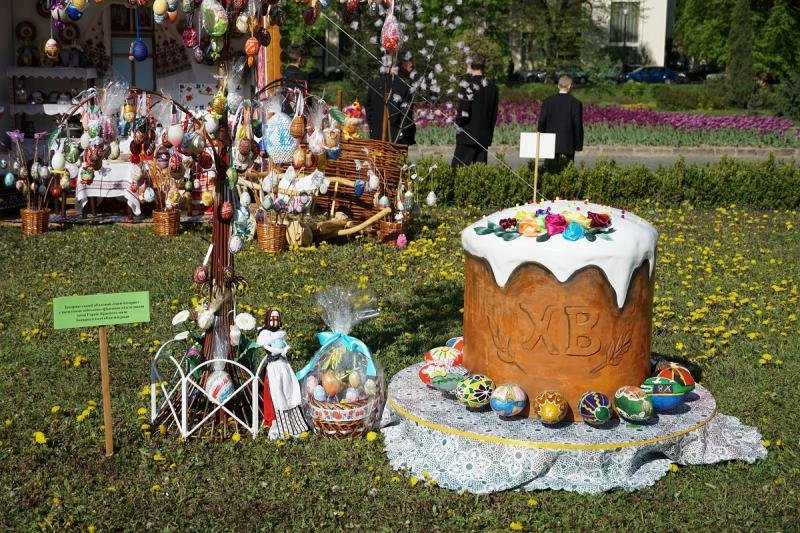 В Ужгороді відкрився фестиваль "Воскресни, писанко!" (ФОТО), фото-8 В Ужгороді відкрився фестиваль "Воскресни, писанко!" (ФОТО), фото-8