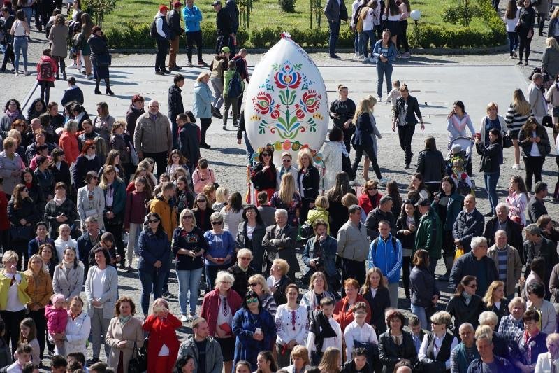 В Ужгороді відкрився фестиваль "Воскресни, писанко!" (ФОТО), фото-1 В Ужгороді відкрився фестиваль "Воскресни, писанко!" (ФОТО), фото-1