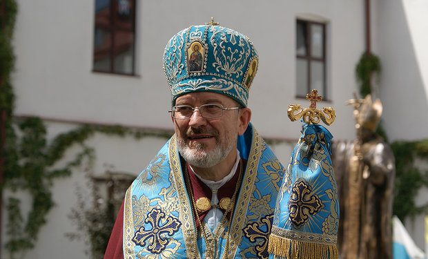 Єпископ Мукачівської греко-католицької єпархії потрапив в..., фото-1 Єпископ Мукачівської греко-католицької єпархії потрапив в автокатастрофу, у якій загинули троє людей, фото-1