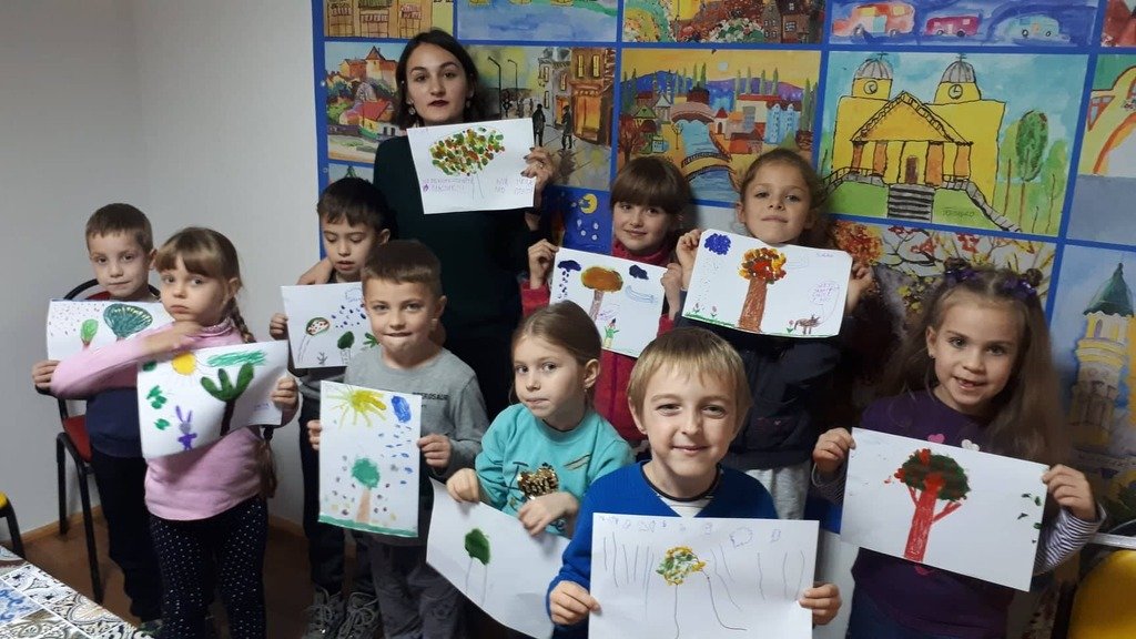 Як юні учасники екошколи від "Щасливі діти" в Ужгороді стаю..., фото-4 Як юні учасники екошколи від "Щасливі діти" в Ужгороді стають екоагентами (ФОТО), фото-4