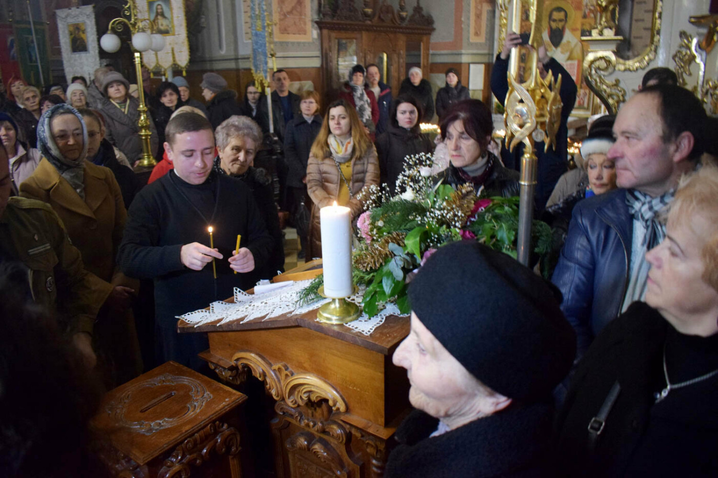 До Ужгорода привезли Вифлеємський вогонь миру (ФОТО), фото-13 До Ужгорода привезли Вифлеємський вогонь миру (ФОТО), фото-13