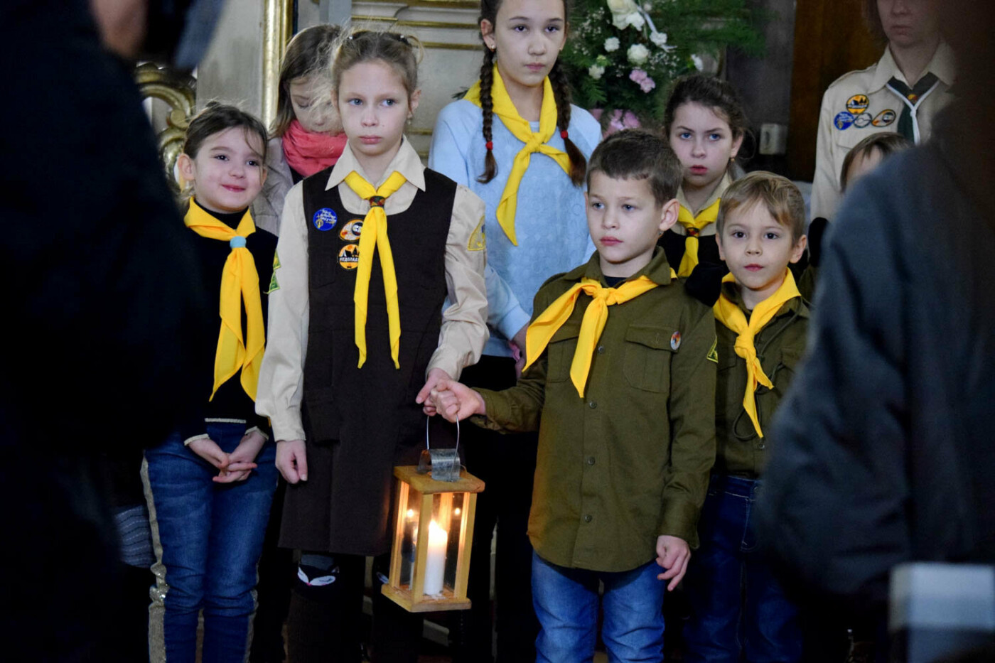 До Ужгорода привезли Вифлеємський вогонь миру (ФОТО), фото-16 До Ужгорода привезли Вифлеємський вогонь миру (ФОТО), фото-16