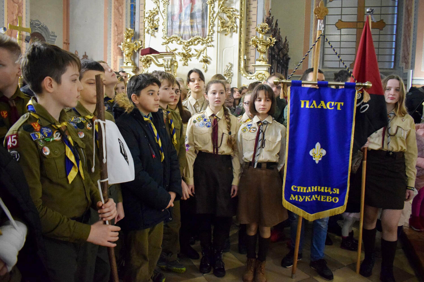 До Ужгорода привезли Вифлеємський вогонь миру (ФОТО), фото-17 До Ужгорода привезли Вифлеємський вогонь миру (ФОТО), фото-17