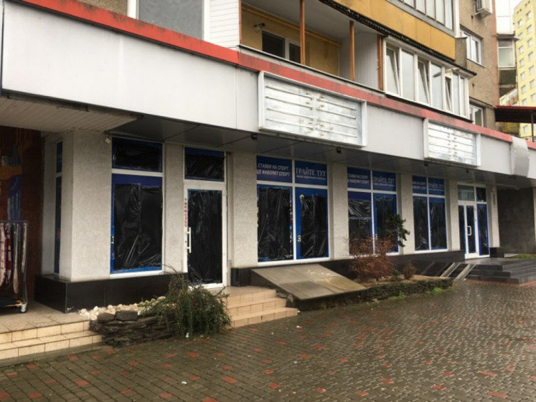 Який вигляд мають закриті гральні заклади в Ужгороді (ФОТО), фото-5 Який вигляд мають закриті гральні заклади в Ужгороді (ФОТО), фото-5
