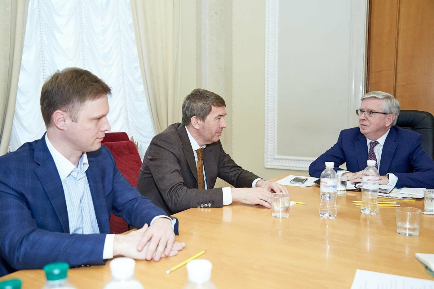 Обговорили питання реформування українського парламенту: за..., фото-2 Обговорили питання реформування українського парламенту: закарпатський нардеп зустрівся з Петом Коксом (ФОТО), фото-2