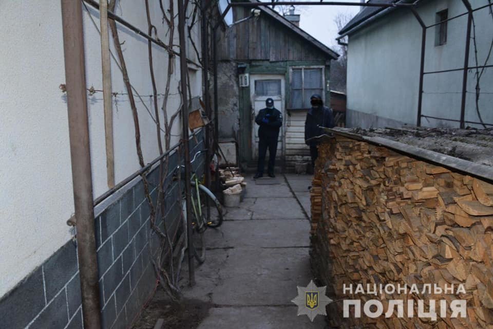 Ввела у тіло невстановлений предмет: на Закарпатті жінка вб..., фото-1 Ввела у тіло невстановлений предмет: на Закарпатті жінка вбила свою сплячу подругу (ФОТО), фото-1