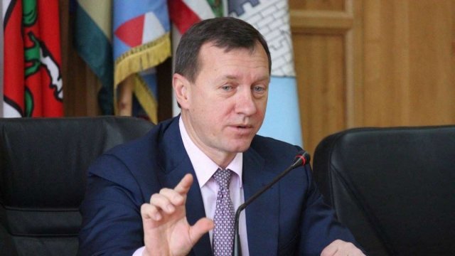 Чоловік з причепом, дружина з автівками за мільйони – мер У..., фото-1 Чоловік з причепом, дружина з автівками за мільйони – мер Ужгорода задекларував свої статки, фото-1