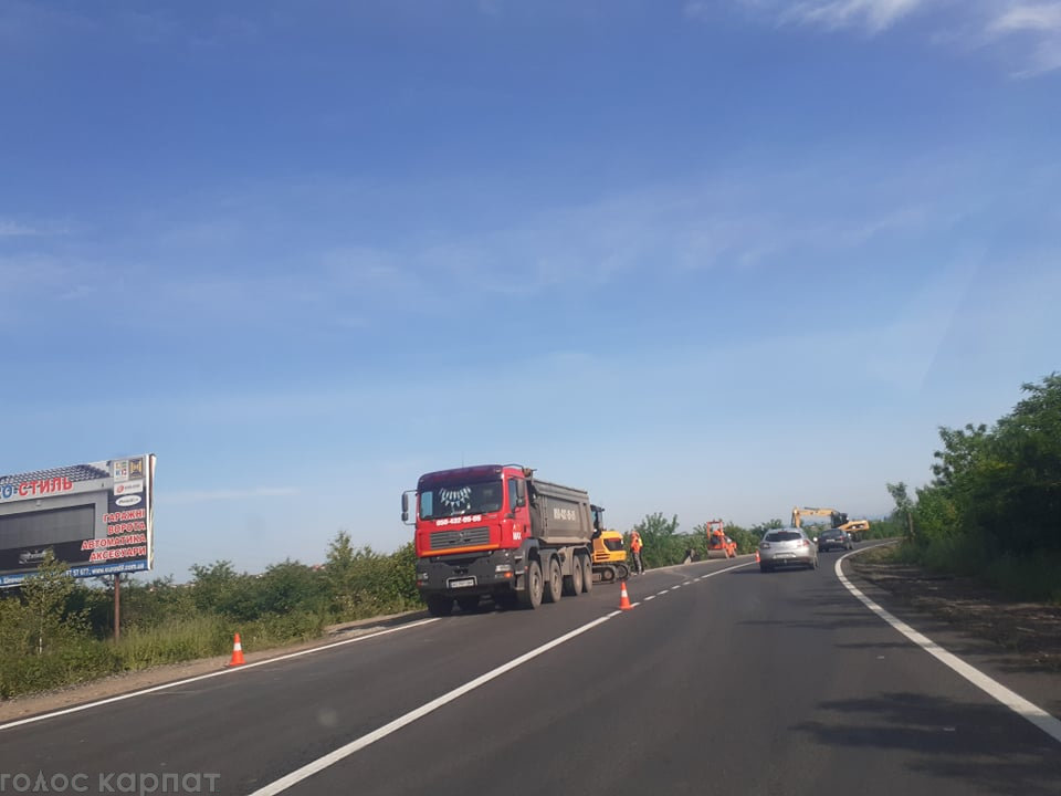 На Закарпатті на дорозі державного значення ускладнено рух..., фото-1 На Закарпатті на дорозі державного значення ускладнено рух (ФОТО), фото-1