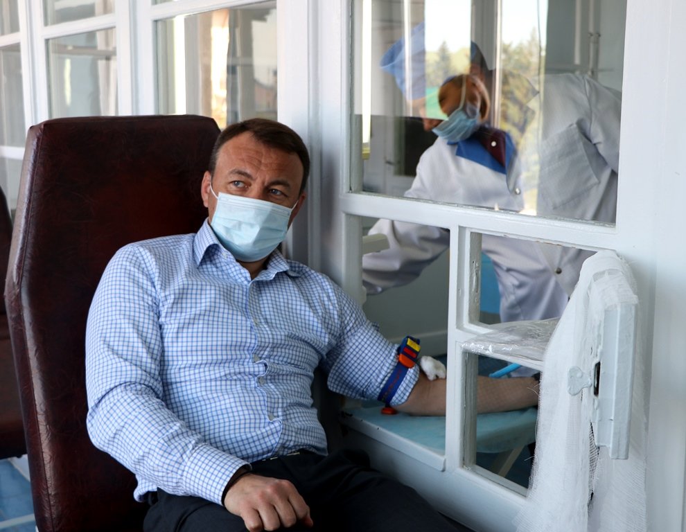 Тижневика здачі крові: голова Закарпатської ОДА став доноро..., фото-1 Тижневика здачі крові: голова Закарпатської ОДА став донором крові (ФОТО), фото-1