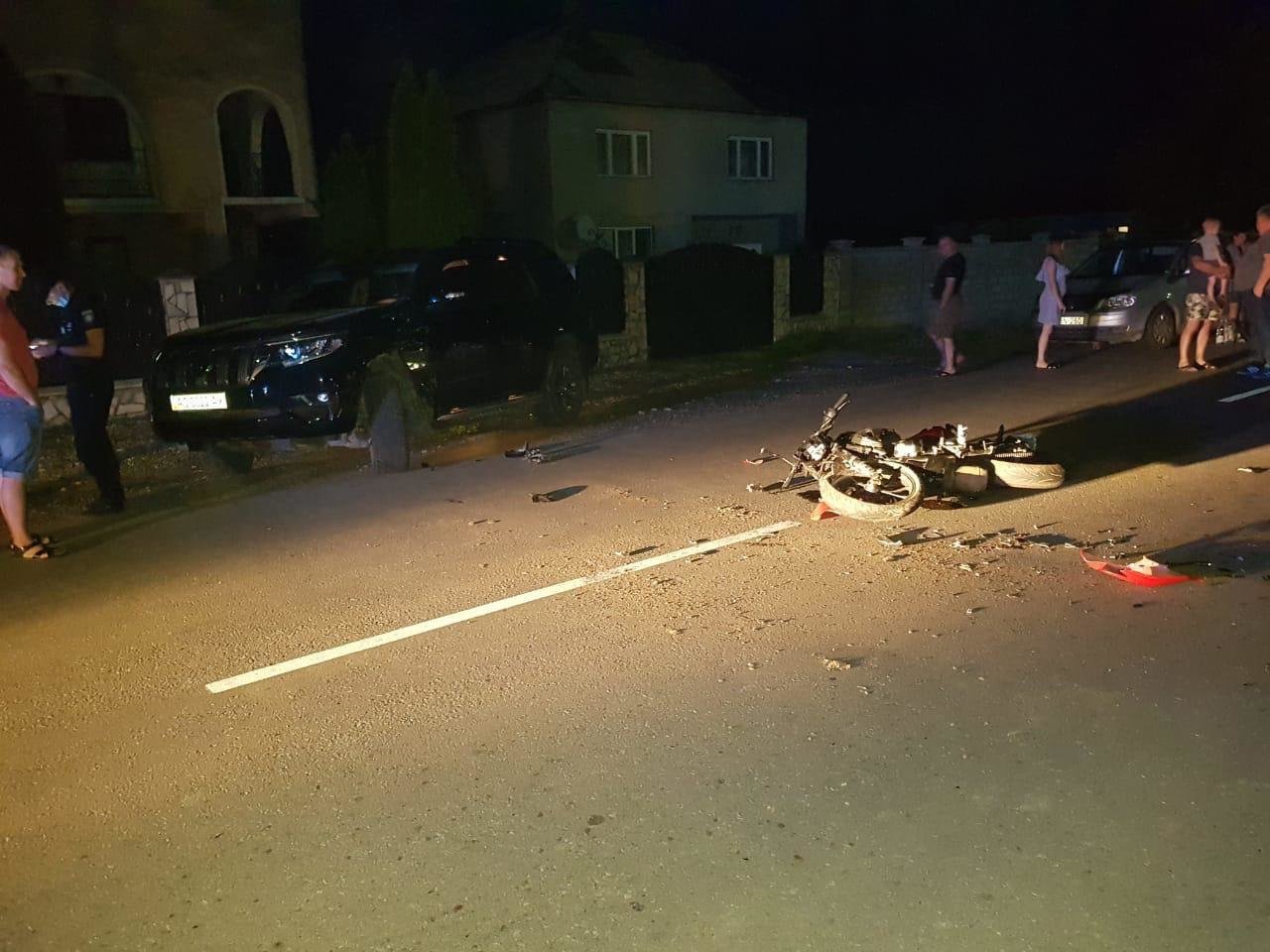 На Закарпатті депутат збив мотоцикліста. Від отриманих трав..., фото-2 На Закарпатті депутат збив мотоцикліста. Від отриманих травм хлопець помер, - ЗМІ (ФОТО), фото-2