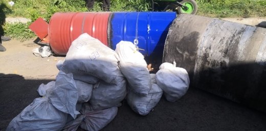 На Закарпатті прикордонники у бензобаках вантажівки виявил..., фото-6 На Закарпатті прикордонники у бензобаках вантажівки виявили понад 3 центнери бурштину (ФОТО, ВІДЕО), фото-6
