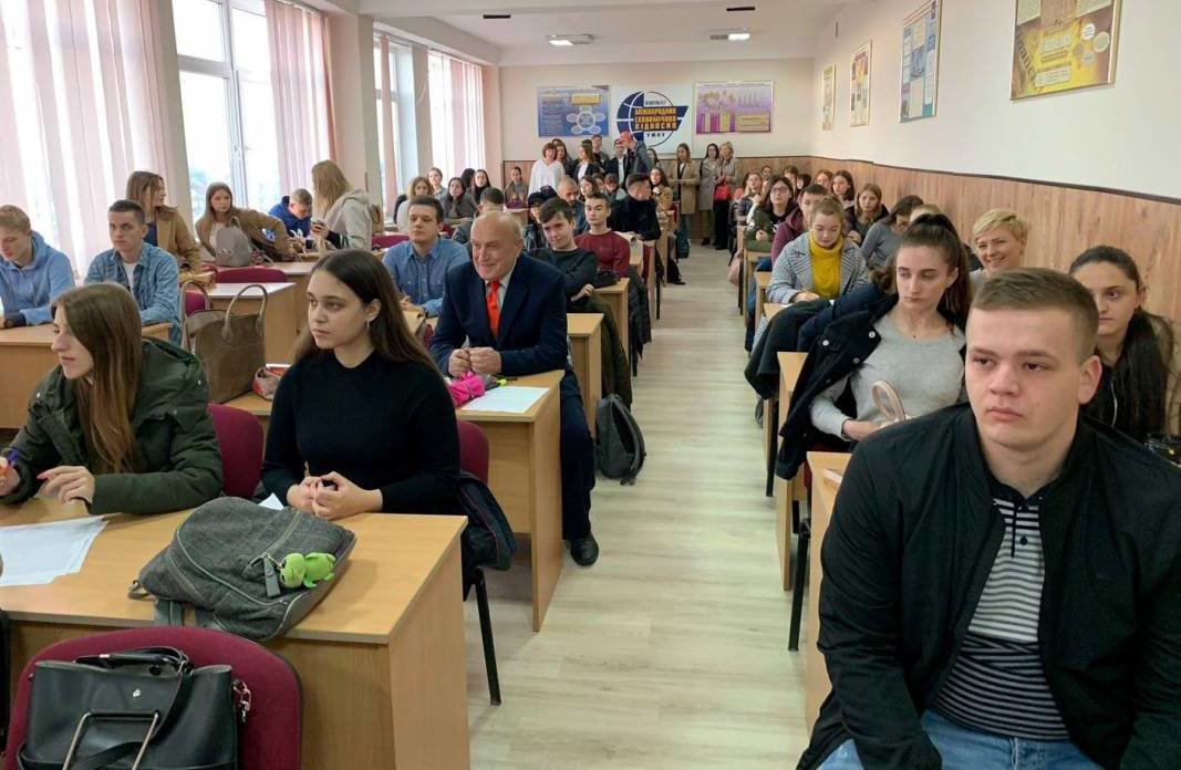 Марина Король: «Унікальність факультету МЕВ – у наших студ..., фото-3 Марина Король: «Унікальність факультету МЕВ – у наших студентах, яким викладають провідні науковці», фото-3
